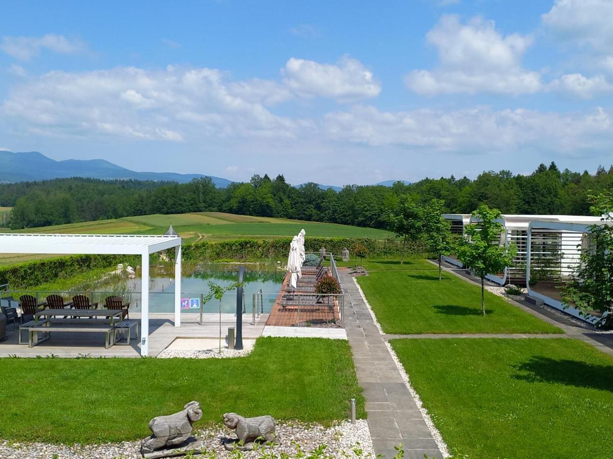 Glamping Malerič Hotel Dragatus Bagian luar foto