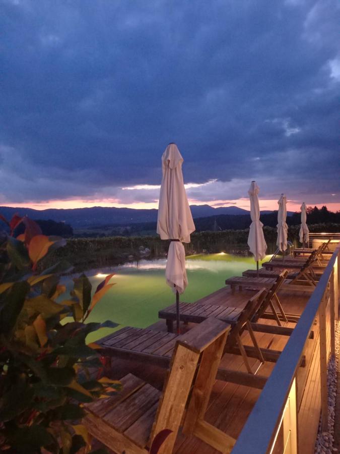 Glamping Malerič Hotel Dragatus Bagian luar foto